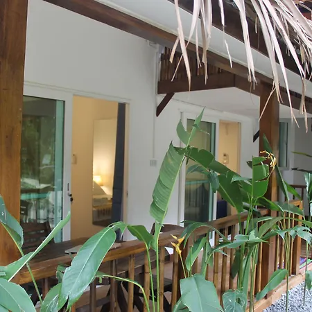 Gecko Lipe Resort-3
