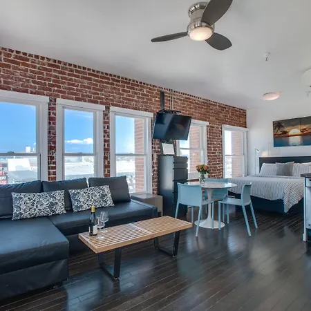 Venice Breeze Suites-2