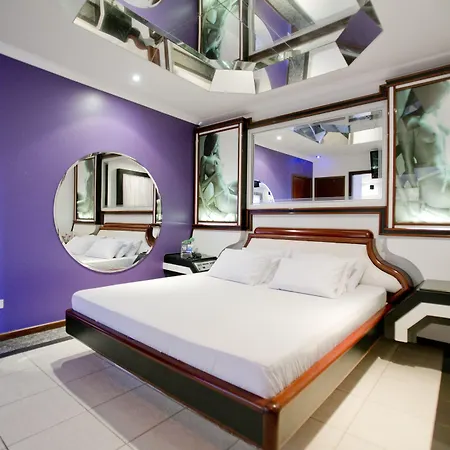 Rivieras Motel (Adults Only)-3