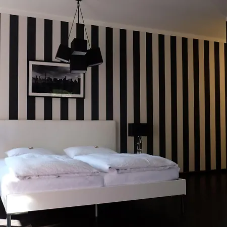 Backstage Hotel-2