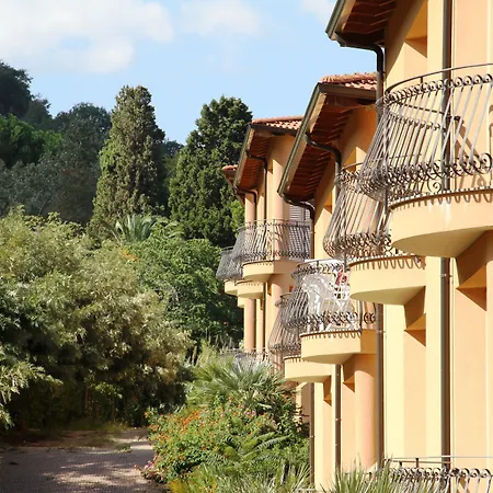 Residence Pietre Bianche ApartHotel-3