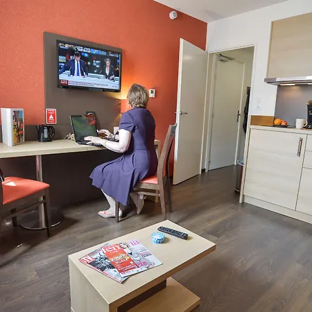 Apparthotel Privilodges Carré de Jaude-3