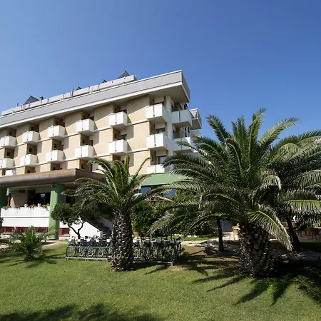 Una Hotels Imperial Beach Hotel-3
