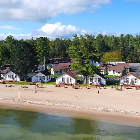 Beach House Lakeside Cottages-2
