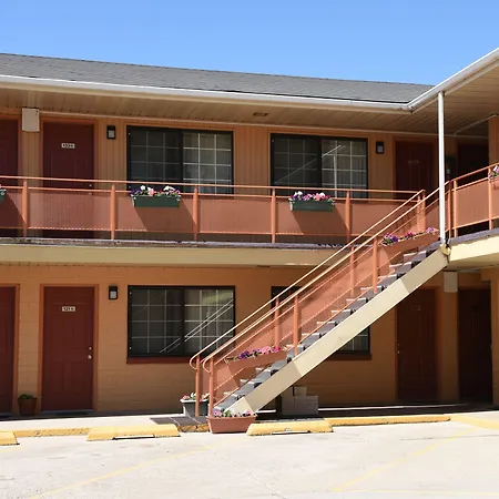 Esquire Inn-3