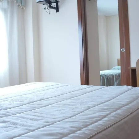 Hotel Larry-2