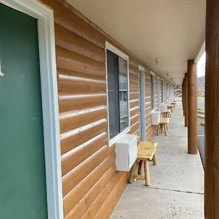 Green Creek Inn And Rv Park-3
