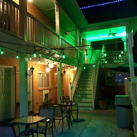 Atlantis Inn - Tybee Island-3