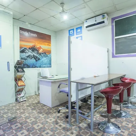 Smyle Inn - Best Budget Hotel Near New Delhi Train Station-2