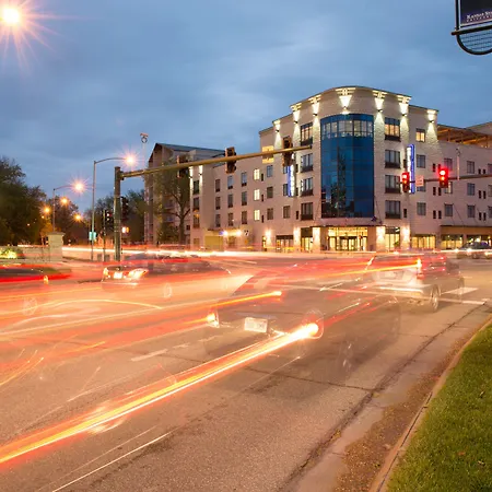 Bluemont Hotel-3