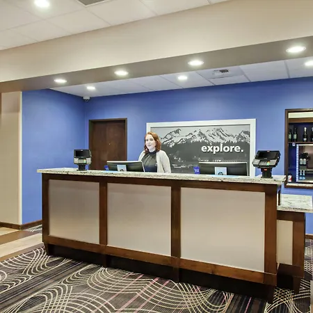 Hampton Inn Seattle/Everett Downtown-3