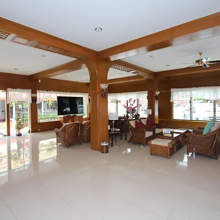 Sabai Inn Nearby Central Marina-3