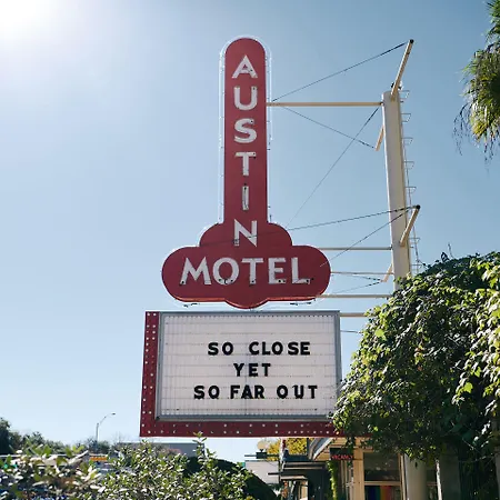 Austin Motel-3