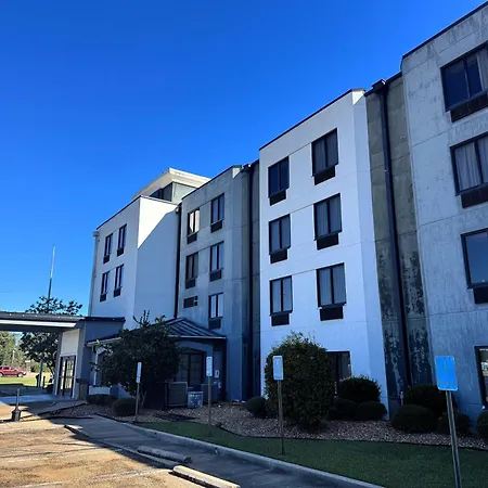 Travelodge By Wyndham Flowood-3