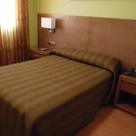 Hotel 4C Puerta Europa-3