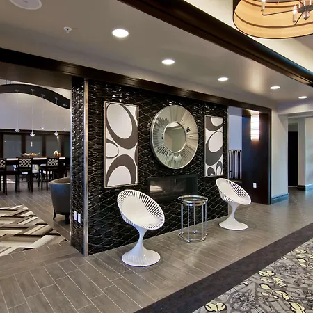 Hampton Inn & Suites Bellevue Downtown/Seattle-2