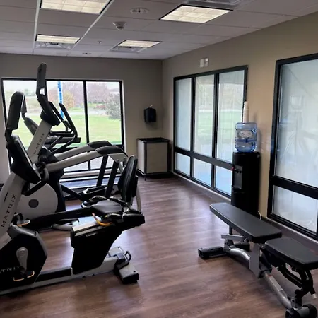 Holiday Inn Express & Suites Springfield By Ihg-2
