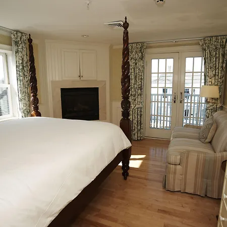 Anchor Inn Beach House-3