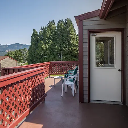 Riverview Lodge-2
