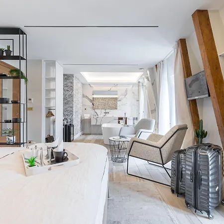Le Dortoir Boutique Suites-3