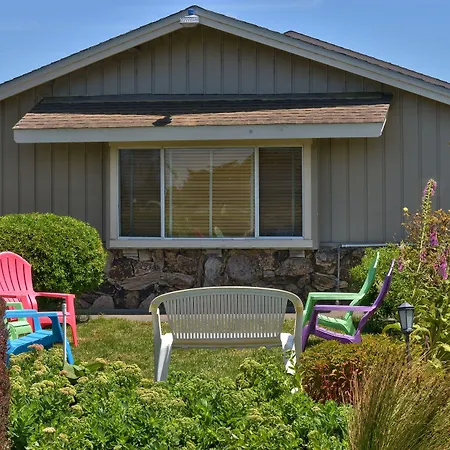 Surf Motel And Gardens-2