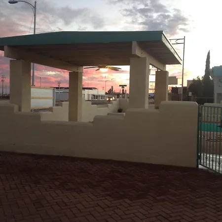 Arizona Sunset Inn & Suites-2