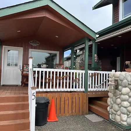 Collins Inn & Seaside Cottages (Adults Only)-2