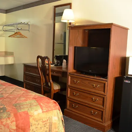 Economy Inn Bluefield-3