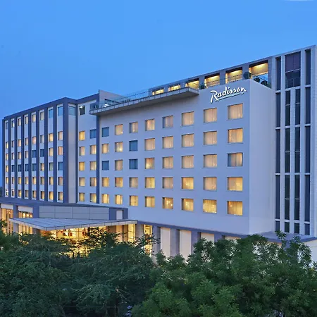 Radisson Hotel Agra-3