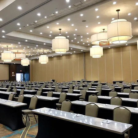 Embassy Suites By Hilton Chicago Naperville-2