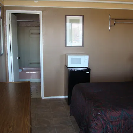 Nampa Downtown Inn-3