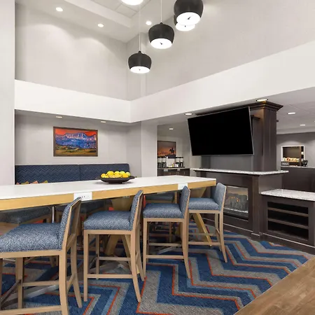 Hampton Inn & Suites Douglas-2