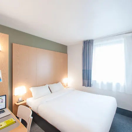 Hotel Inn Design Montluçon-2