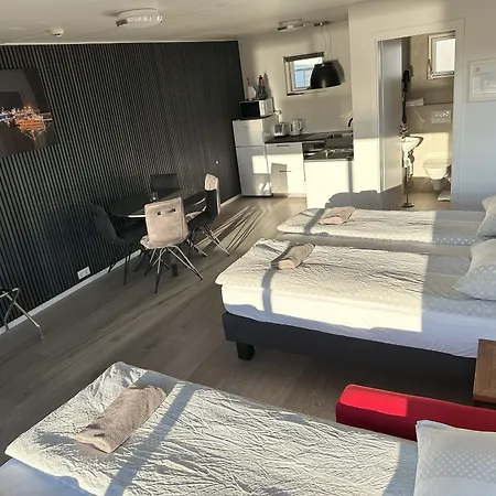 Guesthouse Dyngja-2
