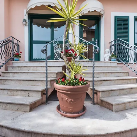 Hotel La Villetta-3