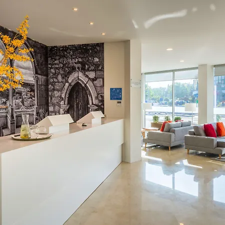 Tryp By Wyndham Leiria-3
