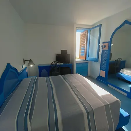 Hotel Il Faro Della Guitgia Tommasino-3