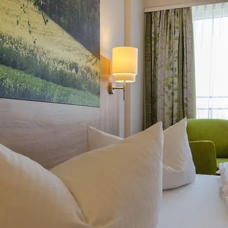 Garden Hotel-2