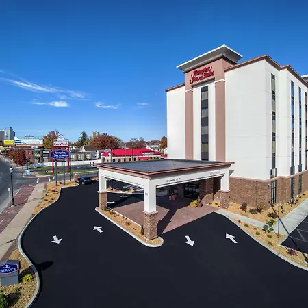 Hampton Inn & Suites Springfield Downtown-2