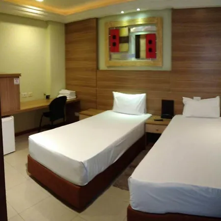 Hotel Luni-3