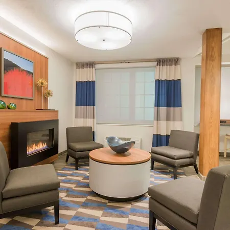 Microtel Inn & Suites By Wyndham Altoona-3