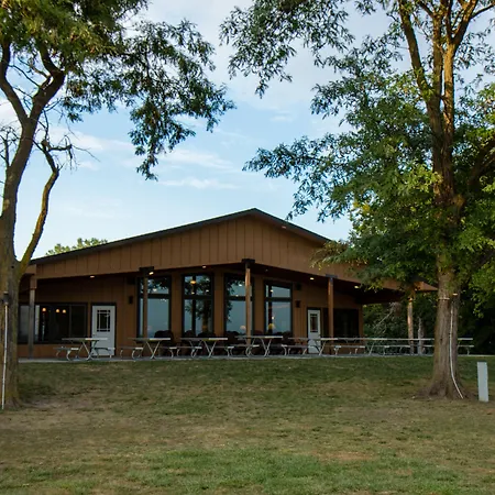 Lewis & Clark Resort-3