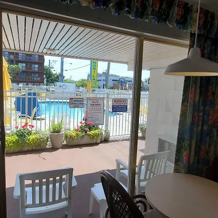 Shangri-La Motel-2