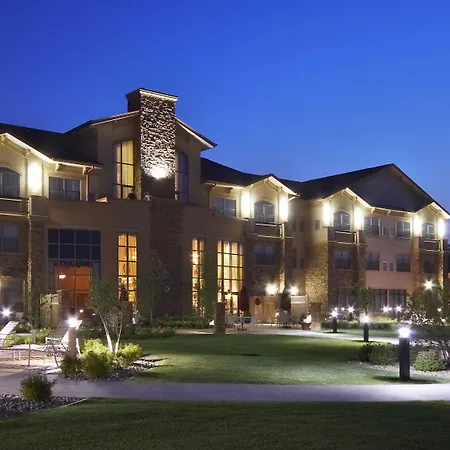 Clubhouse Hotel & Suites Fargo-2