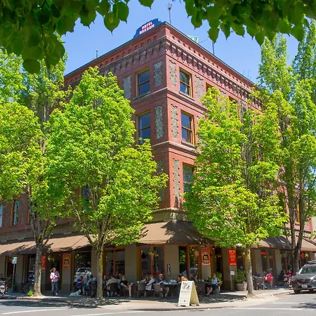 Mcmenamins Hotel Oregon-2