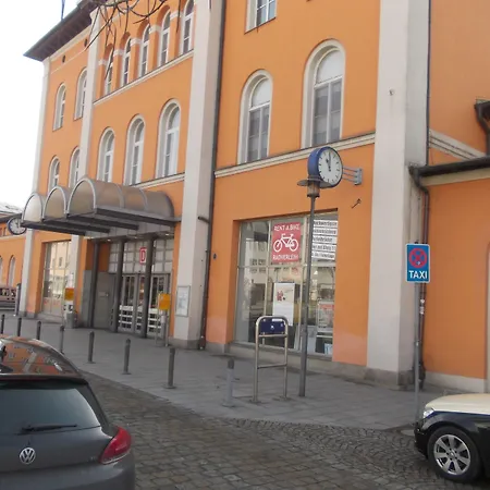 Hotel Im Bahnhof-2