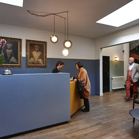 Hotel Monsieur Ernest-3