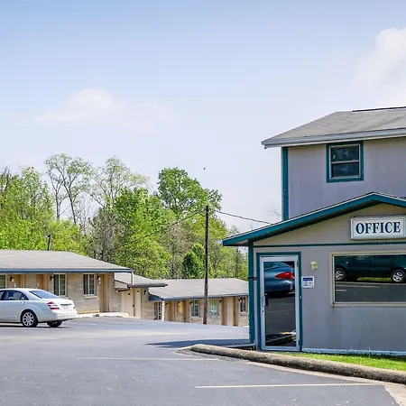 Economy Inn Bloomington-3