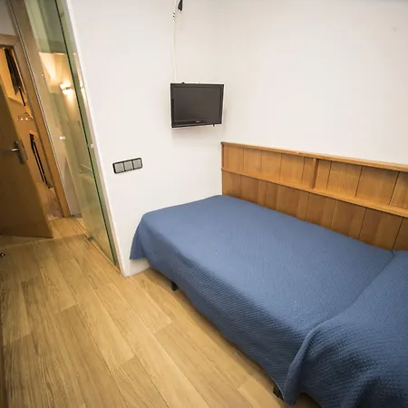 Hostal Caballeros-3