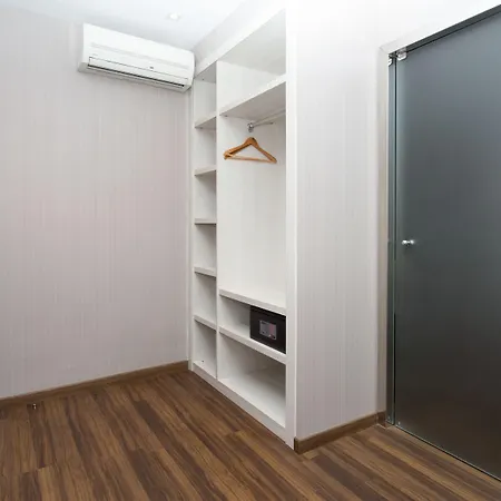 Hostal Operaramblas-2